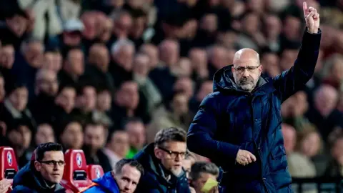 Champions League: HLV PSV: Các đội Hà Lan không đủ tiền mua cầu thủ hàng đầu nhưng có thể tiến bộ qua vòng bảng Champions League
