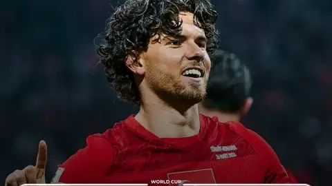 Sau khi thua Türkiye 0-1 và bị loại, Romania vẫn bỏ lỡ World Cup kể từ năm 1998.
