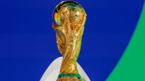 Bộ trưởng Iran chỉ trích tiêu chuẩn kép, tiếp tục chờ FIFA bảo đảm an ninh