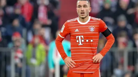 Truyền thông Đức: Cầu thủ trẻ Ibrahimovic của Bayern đã bị cho mượn 3 lần trong 3 năm. Anh ấy thích một vụ chuyển nhượng vĩnh viễn vào mùa hè này.