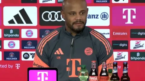 Kompany: Karl không thể thi đấu với Heidenheim. Tôi không thể nhìn thấy nhiều chi tiết trên khán đài