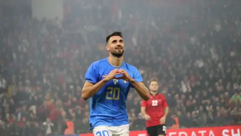 Grifo: Tôi sẽ luôn sẵn sàng cùng đội tuyển Ý, Freiburg mơ vào chung kết Europa League