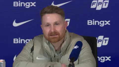 HLV tạm quyền Chelsea: Enzo sang Madrid xem tennis không có gì sai