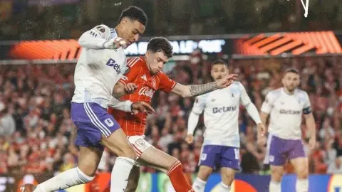 Aston Villa bị Forest chặn đứng chuỗi 9 trận thắng liên tiếp ở Europa League