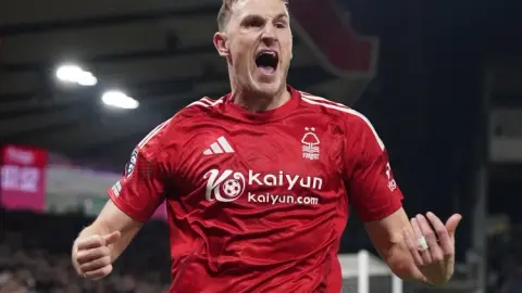 Chris Wood: Lượt về tại Villa Park sẽ rất khó, Forest cần tiếp tục duy trì vận may