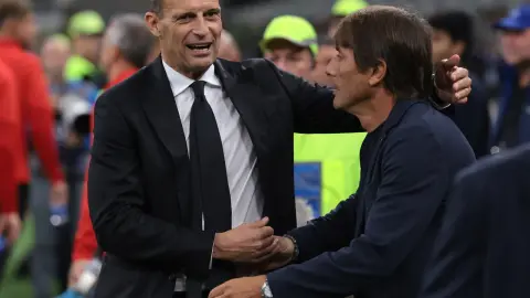 Tuyển Italy giới hạn lương HLV mới, Allegri sáng cửa hơn Conte