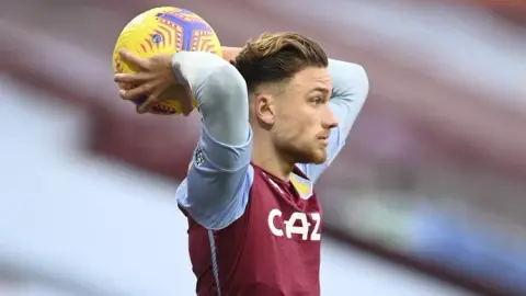 Matty Cash: Aston Villa sẽ dốc toàn lực ở lượt về bán kết Europa League