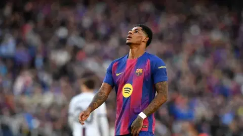 Scholes: Ở lại Barca, Rashford vẫn chỉ là phương án dự bị