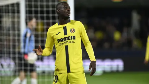 Nicolas Pepe rực sáng với 1 bàn 2 kiến tạo, Villarreal vùi dập Levante 5-1