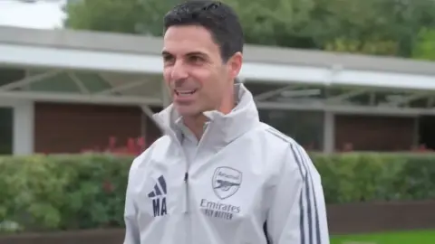 Arteta: La Masia dạy tôi tinh thần tập thể và trách nhiệm
