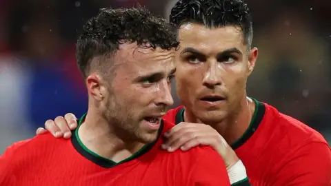 CĐV MU dự kiến vỗ tay phút 20 để tưởng niệm Diogo Jota
