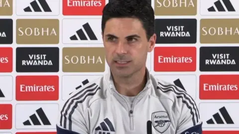 Arteta: PSG gặp Bayern và Premier League là hai thế giới khác nhau