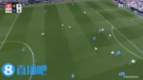 Molina sút xa gần giữa sân dội cột trong chiến thắng của Atletico