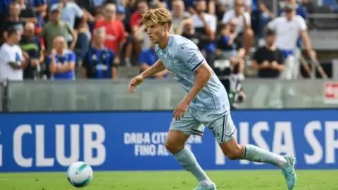 Schilla: Các tuyển trạch viên của Milan đang theo dõi hậu vệ Christensen của Udinese, các CLB Premier League cũng quan tâm