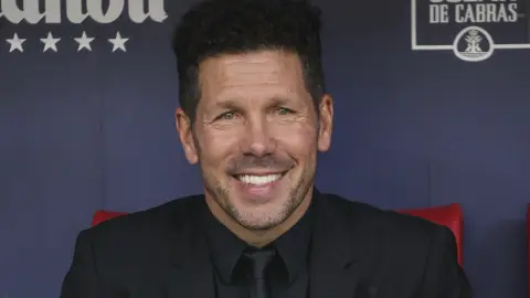 Atletico lập cột mốc hiếm với hai cầu thủ ghi bàn ngay trận ra mắt, Simeone cán mốc 1.000 trận