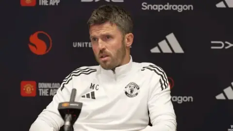 Carrick: Salah đã đóng góp rất nhiều cho Liverpool và Premier League, anh ấy xứng đáng nhận được mọi lời khen ngợi