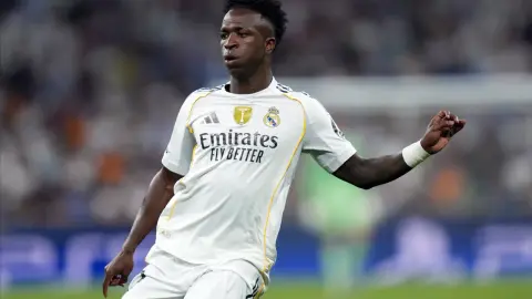 Phóng viên khẳng định Vinicius không mâu thuẫn với đồng đội ở Real Madrid