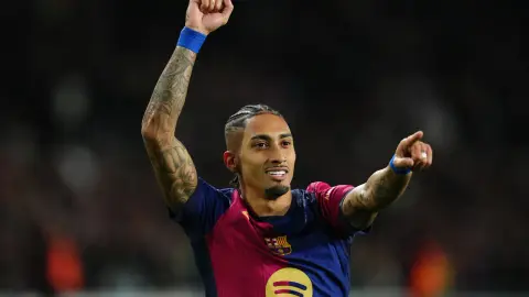 Barca nhận đề nghị 90 triệu euro từ Saudi Arabia cho Raphinha