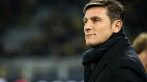 Zanetti: Có Chivu trên băng ghế chỉ đạo khiến chức vô địch này càng đặc biệt với Inter