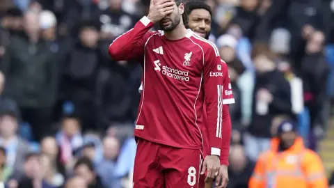 Szoboszlai thất vọng: Vừa nhắc chuyện chống bóng chết thì Liverpool lại thủng lưới