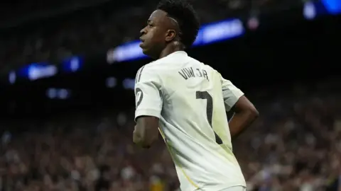Vinicius tin Real Madrid sẽ trở lại đỉnh cao, háo hức làm khách trước Barca