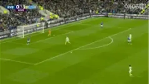 Donnarumma cuu thua cho Man City sau sai lam cua Nunes