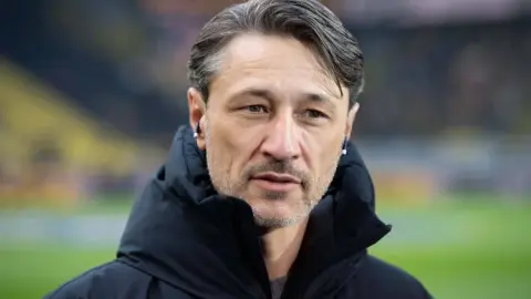 Bild: Dortmund có ý định gia hạn hợp đồng với Kovac và tin rằng anh không chịu trách nhiệm về sự sa sút gần đây của đội bóng