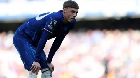 Palmer đá chính, Chelsea chỉ thắng 24% ở Premier League mùa này