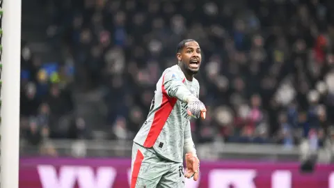 Báo Ý nghi ngờ vai trò thủ lĩnh của Maignan sau thất bại trước Sassuolo