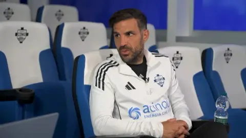 Fabregas nhớ chuyện chuyển đến Chelsea: Tôi muốn trở lại Arsenal và có điều khoản mua lại nhưng họ không kích hoạt