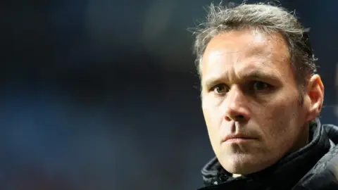 Van Basten: Ông chủ nước ngoài không hiểu bóng đá Ý và Italy hiện thiếu cầu thủ đẳng cấp vô địch