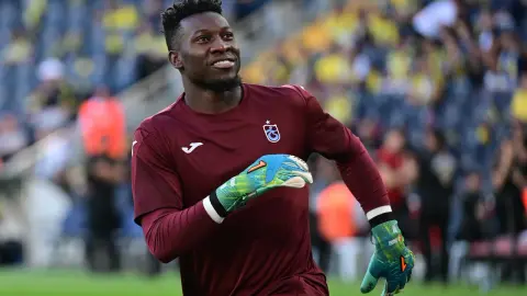 TA: Onana vẫn chưa từ bỏ cuộc chiến vì Manchester United. Manchester United không sẵn lòng bán Rashford với giá thấp hơn