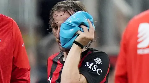 Gazzetta dello Sport: Modric nỗ lực trở lại sớm để giúp Milan giành vé dự Champions League