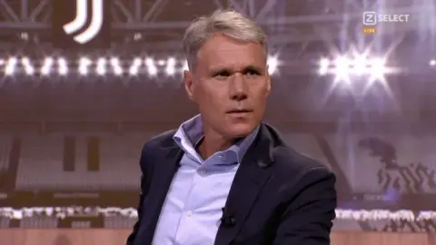 Van Basten: Milan không còn là Milan của quá khứ Bây giờ Inter Milan thống trị thành phố. Tôi không thích nó.