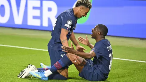 Danh sách ghi bàn một mùa giải Champions League: Barcelona đứng đầu với 45 bàn thắng trong 99-00, còn Paris đứng thứ hai với 43 bàn mùa này.