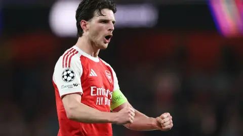 Màu áo đấu Arsenal chung kết Champions League: đá Paris có thể mặc ở nhà, đấu Bayern Munich có thể mặc đi sân nhà