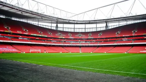 pháo đài! Arsenal có 18 trận thắng, 6 trận hòa và chỉ thua 1 trong 25 trận sân nhà gần nhất ở châu Âu. Mùa này, họ có được 6 chiến thắng và 1 trận hòa sau 7 trận