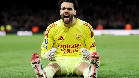 Arsenal đã giữ sạch lưới 30 trận trên mọi đấu trường trong một mùa giải, lần đầu tiên kể từ mùa giải 1993-94