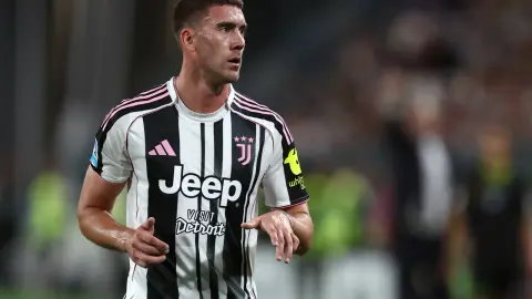 Gazzetta dello Sport: Các cuộc đàm phán gia hạn hợp đồng của Vlachovich lại đi vào bế tắc và vẫn có sự khác biệt về hoa hồng và phí ký kết