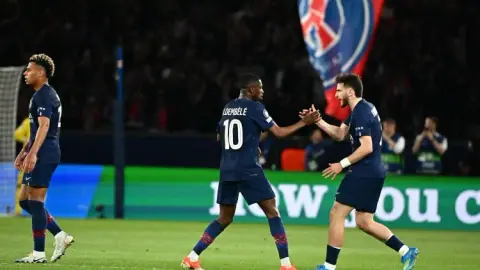 Henry: Dembele và Kvaratskhelia là cơn ác mộng với mọi hàng thủ