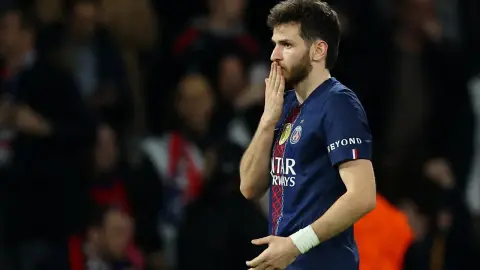 Kvaratskhelia bùng nổ trước Bayern: kiến tạo từ phút 3, liên tục vượt qua hậu vệ đối phương