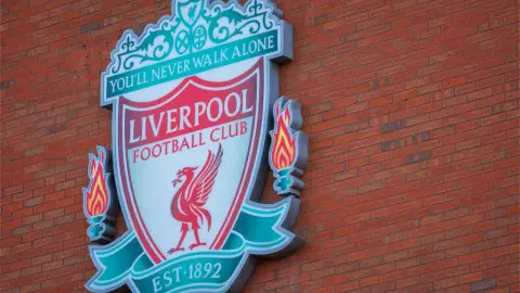 Liverpool xác nhận tăng 3% giá vé mùa tới, sau đó đóng băng ở mùa 2027-28