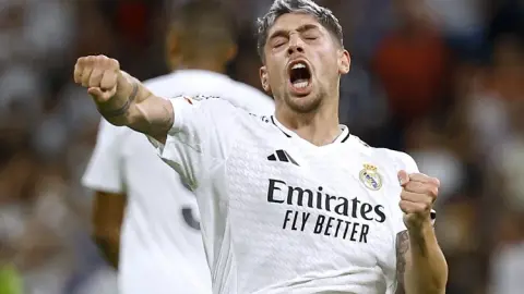 The Athletic: Valverde và Tchouameni cãi nhau từ sân tập vào tận phòng thay đồ