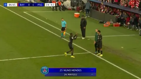 Paris thay người phút 85: Nuno Mendes rời sân, Mayulu vào thay
