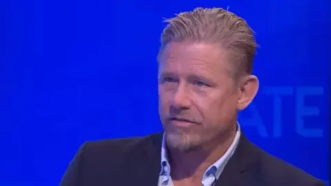 Schmeichel: Dù bị loại, Bayern vẫn là đội mạnh thứ hai châu Âu