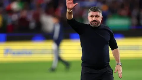 Schira: Turin đề nghị Gattuso hợp đồng huấn luyện 2+1 với mức lương hàng năm 1,5 triệu euro + tiền thưởng