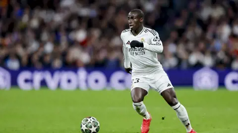 Mendy chọn bác sĩ từng chữa chấn thương cho Mbappe, quyết ở lại Real Madrid
