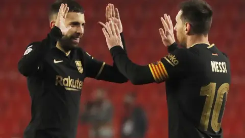 Alba: Tôi hy vọng Barcelona sẽ tổ chức lễ tri ân Messi. Tôi không muốn làm huấn luyện viên vì tôi không có đủ thời gian dành cho gia đình
