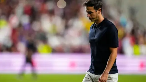 Romano: HLV Perez của Rayo Vallecano sẵn sàng dẫn dắt Villarreal