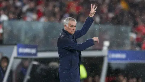 Adan: Mourinho có thể tạo dựng uy tín trong phòng thay đồ Real Madrid, dám đặtMbapp và những người khác ngồi dự bị